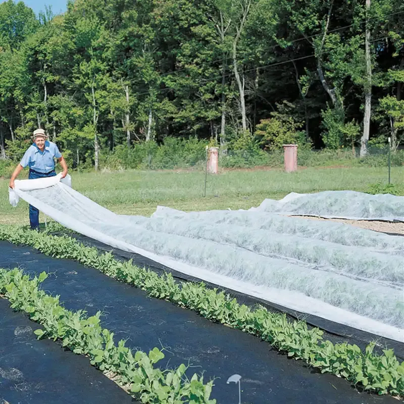 Floating Garden Row Cover - Breathable Plant Protection Netting for Vegetable Gardens